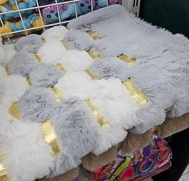 Stilski dekor: Tepih 180x120cm
Cena: 7200 din — 5