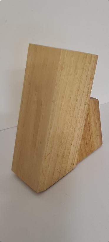 stalak za sudove: ★ Na ptodaju potpuno nov stalak za noževe sa originalnim pakovanjem — 5