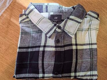 Prelepa muška karirana topla košulja. Veličina XXL. Kupljena u H&M na lalafo.rs Prelepa muška karirana topla košulja. Veličina XXL. Kupljena u H&M