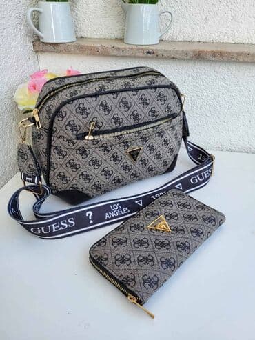 torbe heklane: Cena torbi 2900
cena novcanika 2200
Porez — 18