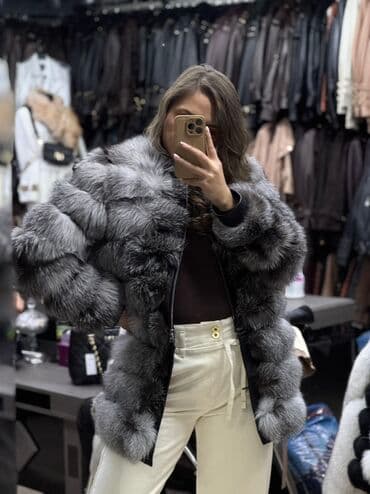 haljine na siroke bretele: Ženska bunda/kaput od krzna, luksuznog voluminoznog izgleda u — 1