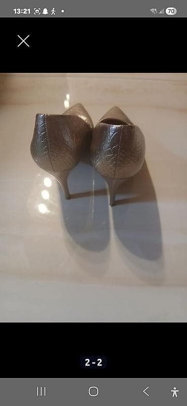 solid 2 0 heets: Nove bordo lakovane cipele br 37 i cipele nosene par sati sampanj — 5