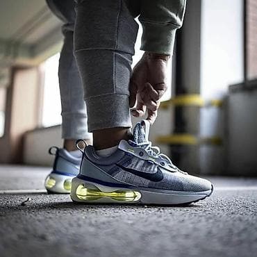 srebrni nakit cena: Nike Air Max 2021
Cena 5000
41 do 46 — 1