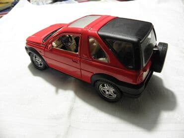range rover igracka: Burago Land Rover Freelander ocuvan — 3
