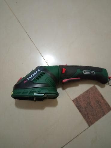 Kosilice i trimeri: PARKSIDE akumulatorski baštenski trimer za travu i ivice - Kompaktan — 1