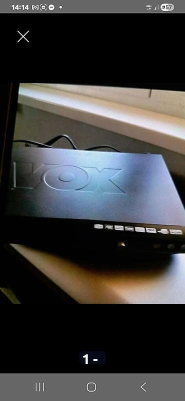 VOX DVD plejer sa daljinskim upravljačem - Brend/model: VOX (logotip