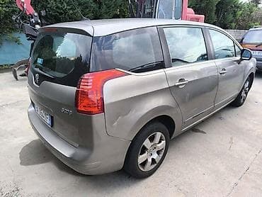 PEUGEOT 5008 2011. GOD. - KOMPLETAN AUTO U DELOVIMA | Peugeot 5008