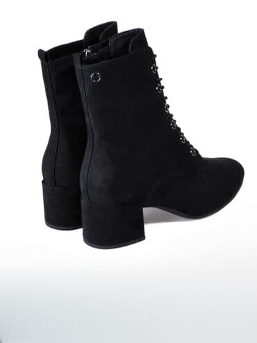 new yorker sortsevi: High boots, Tamaris, 38 — 2