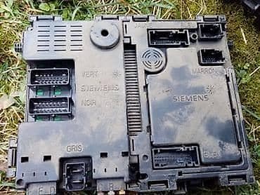 raspon sarafa za sva vozila: KOMPJUTER-RAČUNAR ZA PEUGEOT 406 OD 1999. DO 2006. GOD. | za 20 hdi — 5