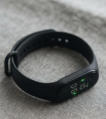 luj viton torbe: Pametna fitnes narukvica – crna - Elegantan, minimalistički dizajn sa — 1