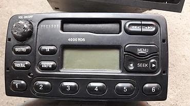 polovni kombi: RADIO CD,KASETA ZA FORD MONDEO OD 1997. DO 2006. GOD. | Radio je — 5