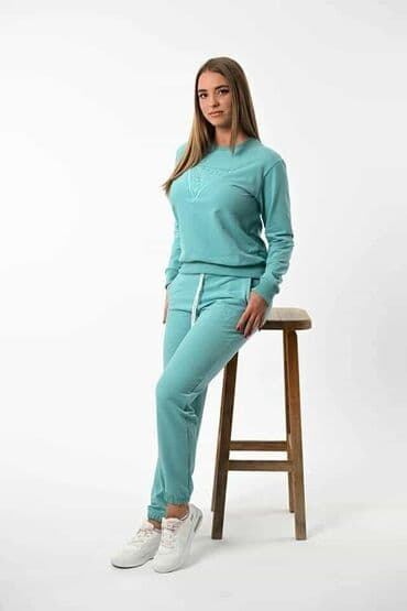 tech fleece zuti: Ženska dukserica žute boje sa dugim rukavima i okruglim izrezom — 35