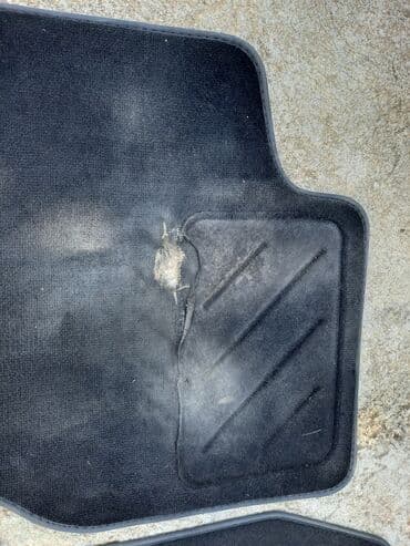 auto otpad sremska mitrovica: Patosnice 308 original, ostecenja s evide na slici, sa fiksatorima — 3