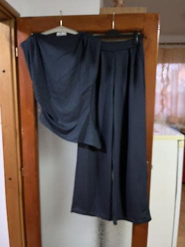 Ženska odeća: Damski komplet – bluza i pantalone, tamnoplave boje. - Bluza bez — 1
