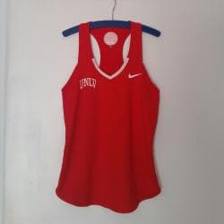 andrija jo majice: Nike DRI-FIT crveni top, NOVO Veličina S Kupljen u Americi — 3