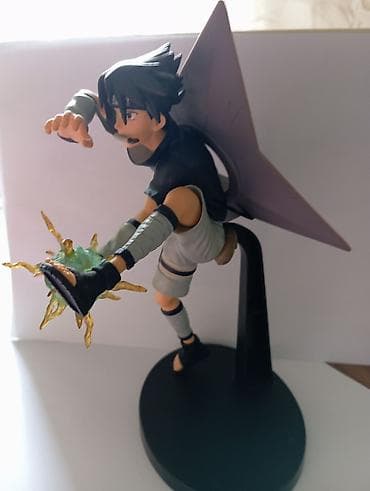 satovi srbija: Anime figura – Naruto serijal, lik u borbenoj pozi na stalku - — 2