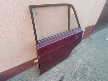 presvlake za prednja sedista: Vrata zadnja leva Lada 2107 Riva,2105 u bordo boji . Vrata su — 7