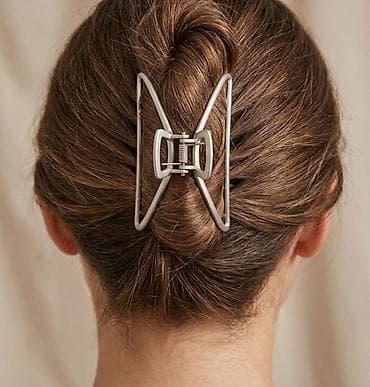 Metalna šnala za kosu – leptir oblik - Minimalistički dizajn u obliku