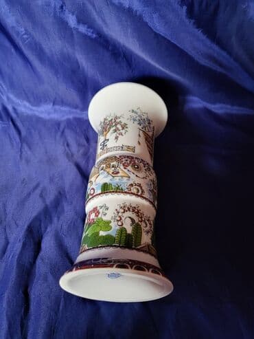 new tekstil: Vaza nova 70te,rucno oslikana Istocna Nemacka. Porcelanska — 10