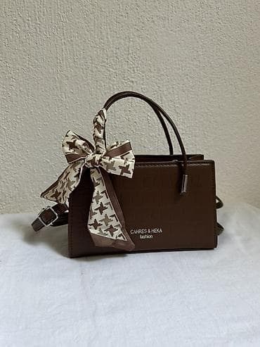 sinsay torba za mame: Elegantna mini torba “CAHRES & HEKA fashion” u tamno braon boji — 1