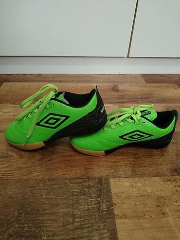 gumene cizme novi sad: Umbro futsal patike – fluorescentno zelene - Brend: Umbro - Model — 1