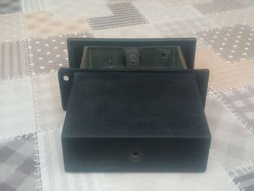 polovne letnje gume 215 55 r16: Pepeljara kompletna Lada 2107 Riva,2104 Karavan. Polovna, ocuvana — 8