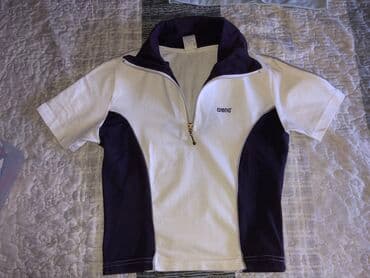 tommy hilfiger d: 4 ARENINE TOP sportske majice,cena je za sve 4 a može i posebno — 2