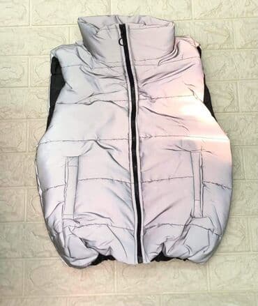 jakna 42: 36.38/38.40/40.42. 
2800 din — 1