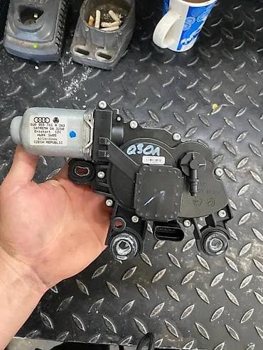 audi q7 akumulator: AUDI Q3 DELOVI MOTOR ZADNJEG BRISACA 8U0955711A | Audi a1  a3 a4 a5 — 1