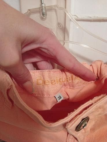 tomtom nike: Desigual suknja, model sa volanom - Veličina: 38 (oznaka na etiketi) — 4