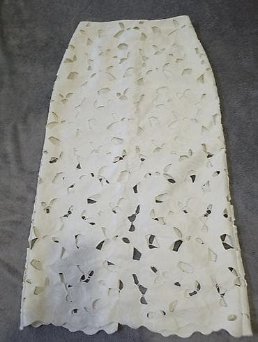 blejzer zenski: H&M suknja do ispod kolena u boji slonovače (off‑white), model sa — 1