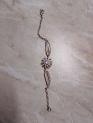 karsell maska: Brutalna narukvica s cirkonima 3000din — 3