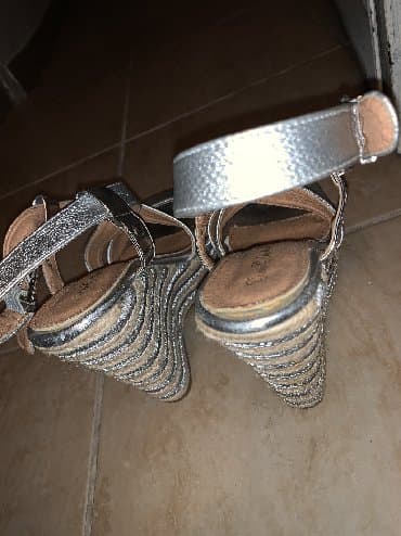 c a papuce: Sandale, 38 — 4