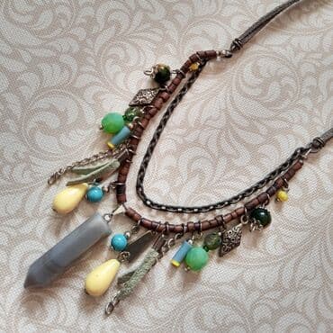 cilibar ogrlica: Prelepa ogrlica sa ahatom 
 
Dužina dela oko vrata 43cm — 3