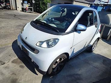 zvezdano nebo u autu cena: SMART FORTWO 2010. GOD. - KOMPLETAN AUTO U DELOVIMA | Smart ForTwo — 3