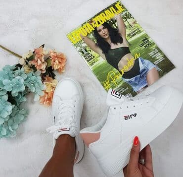 planeta asics patike: 36-41
2000 — 11