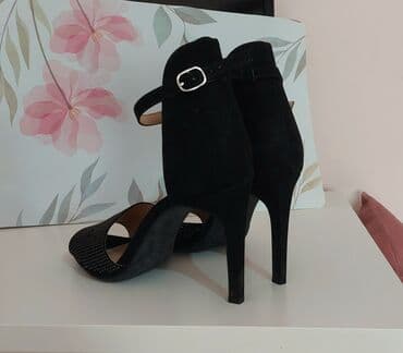 steve madden mokasine: Sandals, 40 — 4