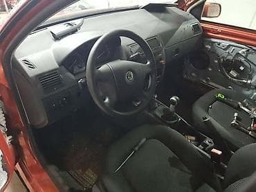 auto delovi leskovac: ŠKODA FABIA - KOMPLETAN AUTO U DELOVIMA | U ponudi sve vrste — 4