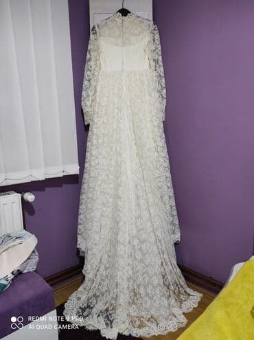 Personal Items: Vencanica mlecno bela velicina XS Duzina pozadi 2 metara, prednji deo — 4
