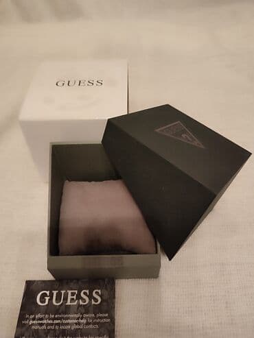 lotus satovi iskustva: Kutija za sat GUESS

+ kartonska navlaka za kutiju — 1