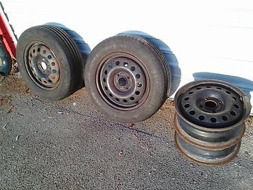 Točkovi + felne 15" Ford Dva točka sa letnjim gumama Vredestein