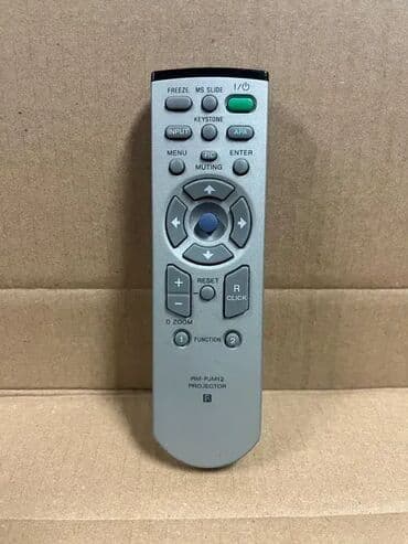elektricna masina za secenje pecenja: *** AKCIJA *** 1701 Daljinski upravljač SONY RM-PJM12; Projector — 2