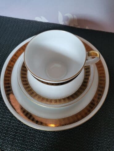 porcelanske solje za caj: Set porcelanski Kahla Istocna Nemacka 70te. Trodelni set,nigde — 3