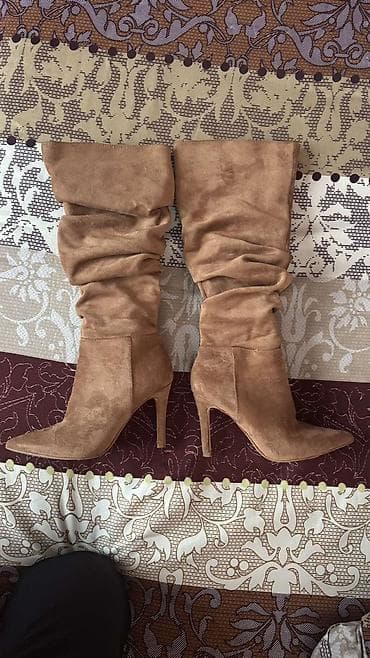 Sandals: High boots, 36, color - Beige — 1