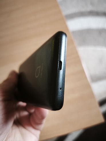 polovni telefoni leskovac kupujemprodajem: Alcatel pametni telefon sa Android operativnim sistemom. Tel je — 8