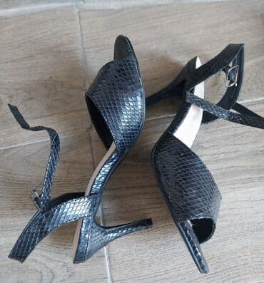 bluze c a: Sandals, Opposite, 38 — 4