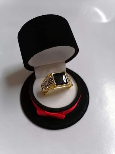 srebrno prstenje cena: Vel.13
Cena:1000din — 2