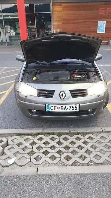 cerada za motor: FAROVI ZA RENAULT MEGANE — 1