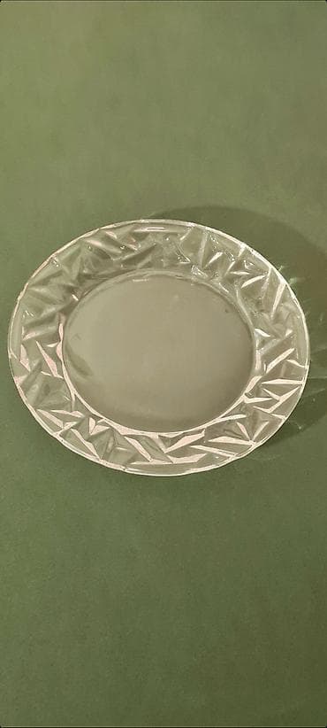 Home care products, Housewares: ▪︎ Na prodaju kao nov tanjir brenda TIFFANY & CO Rock Cut Lead — 6