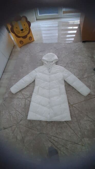 felini jakne: Nova br M prelijepa moze i ko koristi br L 
2700 din — 1